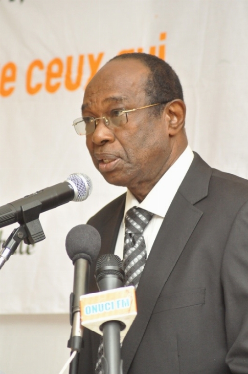 Des Burkinabés naturalisés ivoiriens rendent hommage au maire de Bouaké