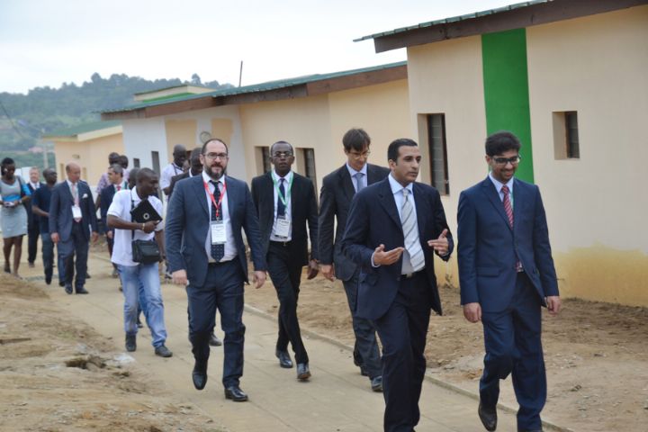 Forum de la finance islamique: les financiers visitent le chantier de logements sociaux de Bingerville