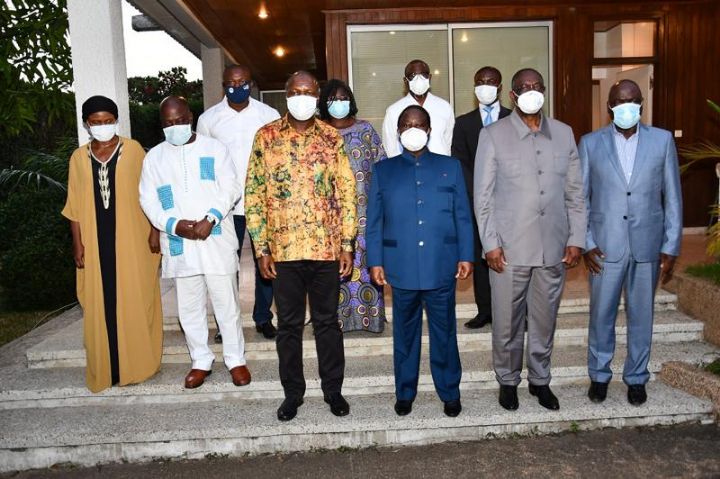 Situation Socio-Politique : Henri Konan Bédié échange avec Mabri Toikeusse à sa résidence de Cocody