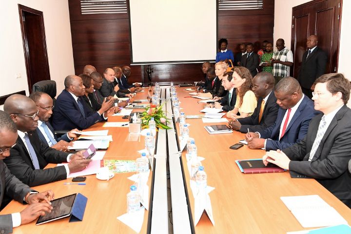 Côte d’Ivoire - FMI : Le Premier Ministre ivoirien, Amadou Gon Coulibaly, et la délégation échangent sur la mission d’évaluation