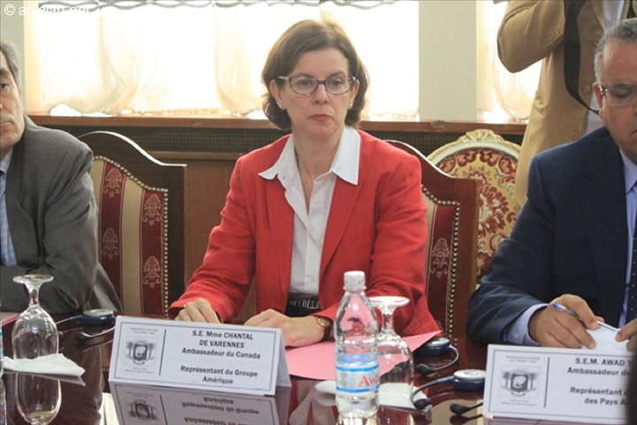 Bongouanou: l’Ambassadeur du Canada remet des jugements supplétifs à des enfants