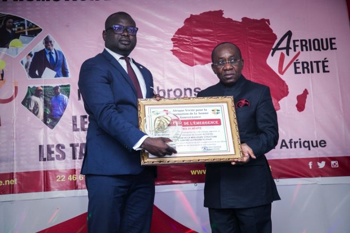 Lutte contre la pauvreté: une microfinance ivoirienne distinguée par Afrique Vérité promotion de la bonne gouvernance