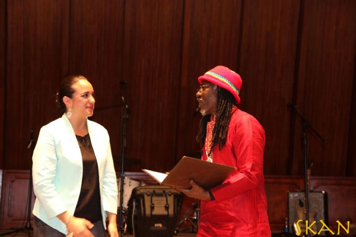 L’Equateur décore Alpha Blondy