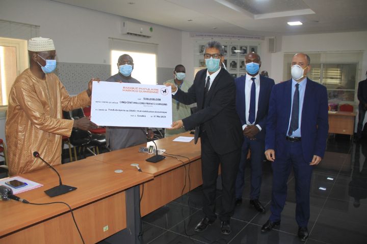 Guinée : Banque Populaire Maroco Guinéenne (BPMG) fait don de 500 millions de francs Guinéens au fonds spécial de riposte au COVID-19 et stabilisation économique