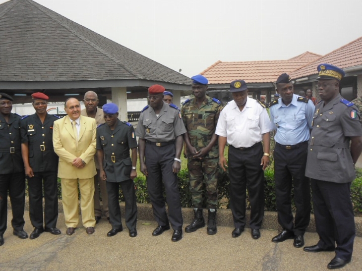 Défense: un opérateur économique offre 300 matelas aux FRCI