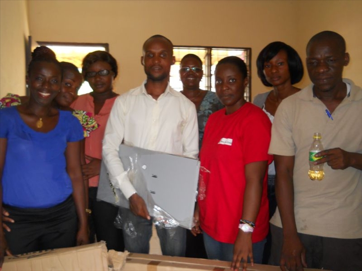 Renforcement de capacités: Save the Children International offre du matériel informatique et des fournitures de bureau au RAMEDE-CI