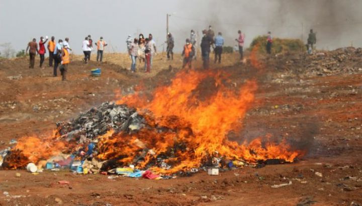 Plus de 17 T de marchandises de contrebande détruites par les douanes à Abengourou