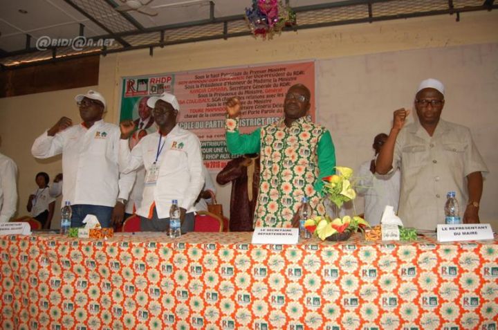 Korhogo/ Formation des  responsables locaux  RDR  dans le Nord ivoirien/  La question du parti unifié est une priorité suprême qui  requiert l’adhésion de tous sans exclusif, a déclaré le professeur Soro David Moussa (formateur)…