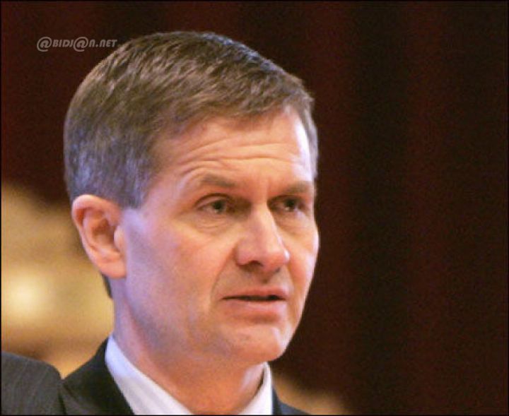 Arrivée du directeur exécutif du PNUE à Abidjan pour une visite de 48h