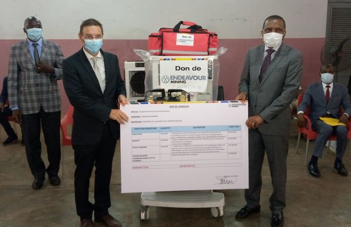 COVID-19 : Une entreprise minière fait des dons de 800 millions de francs
