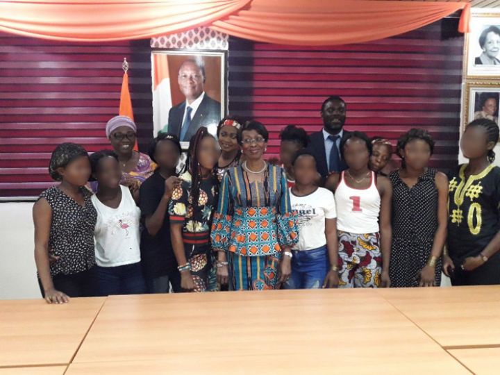 La police démantèle un réseau de Traite et exploitation sexuelle d’enfants à Noé: le ministère dénonce cette pratique illicite