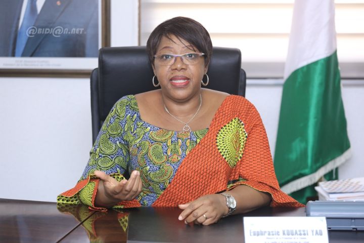 Euphrasie Yao «satisfaite» que la nouvelle constitution fasse la promotion des «droits économiques, sociaux et politiques de la femme»