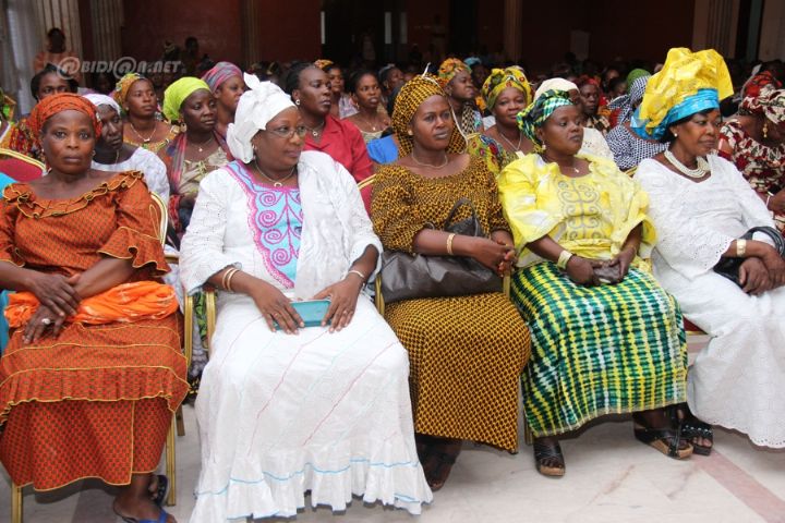 Une experte de l’ONU appelle les femmes à briser les chaînes du silence et des inégalités