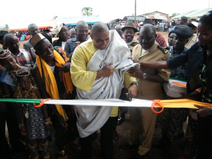 Lakota: le maire Samy Merhy réhabilite le marche du village de Dahiri