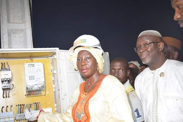 Programme social du gouvernement: Portio bénéficie d’une école, de l’électricité et d’un centre de santé