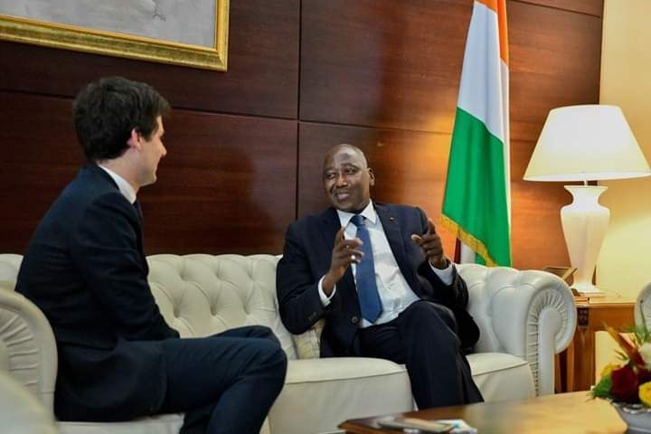 Gestion des villes durables : le Premier Ministre Amadou Gon Coulibaly échange avec le ministre français de la Ville et du Logement