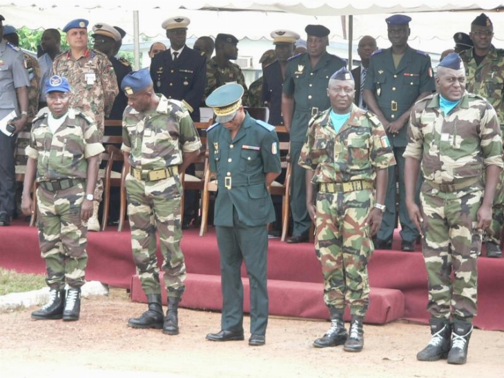 Double cérémonie de passation de commandement à la base aérienne d ...