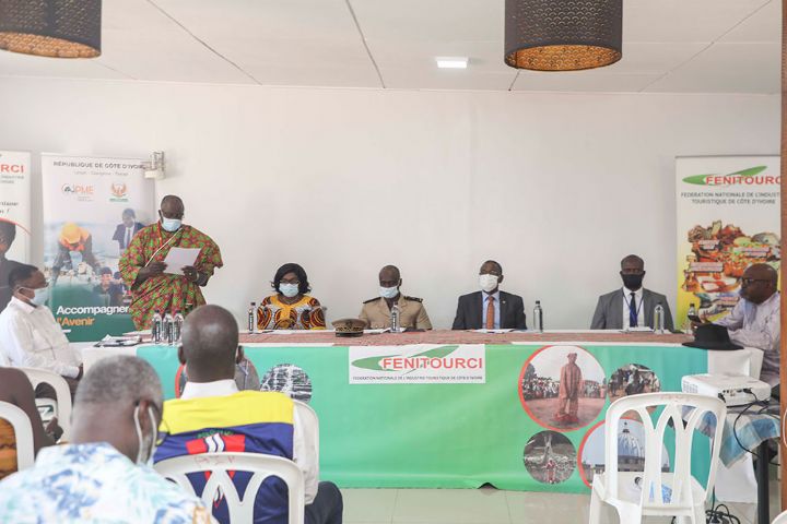 FSPME Covid-19 : L’Agence CI PME à la rencontre des membres de la FENITOURCI de Grand-Bassam et Jacqueville