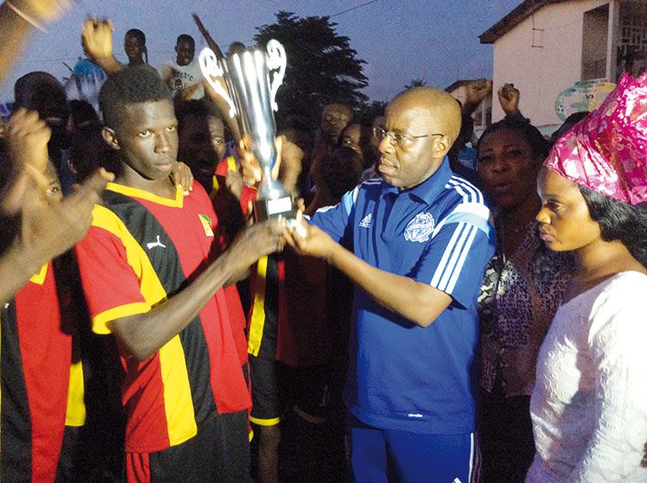 5ème édition du tournoi “Michael Essien-cup” : Amani Oka Bertin soutient la jeunesse de Koumassi