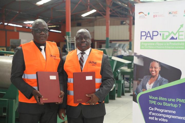 Signature de  convention entre l’Agence CI PME et le Centre de démonstration et de promotion des technologies (CDT)