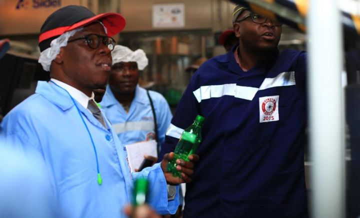 Visite d’usine des « Magiciens » et de l’équipe Gaou Production à SOLIBRA