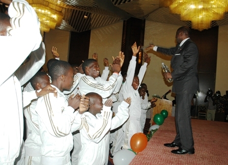 Les athlètes des équipes nationales OISSU 2011 appellent à la construction rapide du lycée sport-études de Bouaké