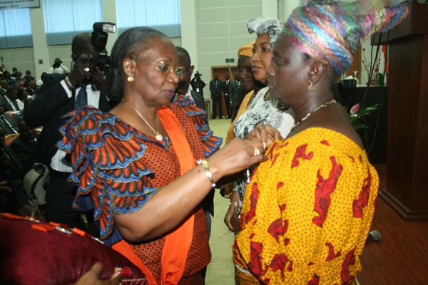 Cinq mois après leur mort : La Nation rend hommage aux femmes martyres d’Abobo