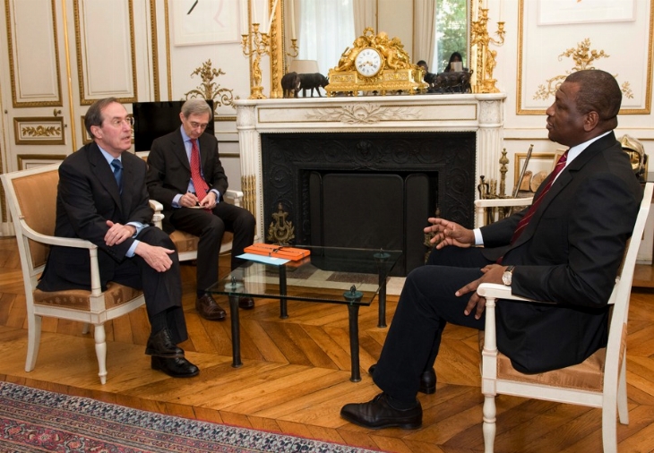 En visite privée en France - Le ministre Bakayoko échange avec Claude Guéant