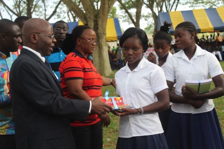 Journée de l’excellence et de la solidarité : Hien Sié célèbre les meilleurs élèves et les femmes d’Adiaké