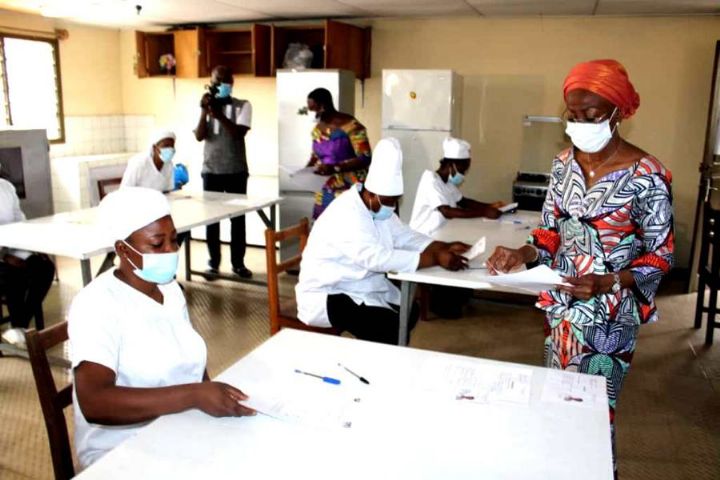 Institution de formation et d’éducation féminine (IFEF) : la ministre Ramata Ly-Bakayoko lance les épreuves de l’examen de fin de formation