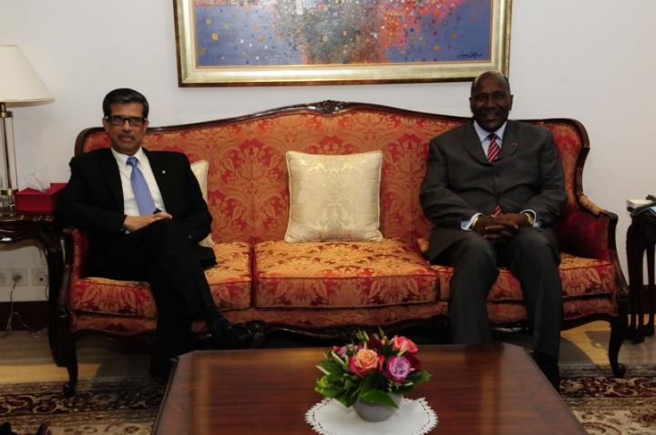 Le Vice-Président de la République a reçu en audience une délégation de la Standard Chartered Bank