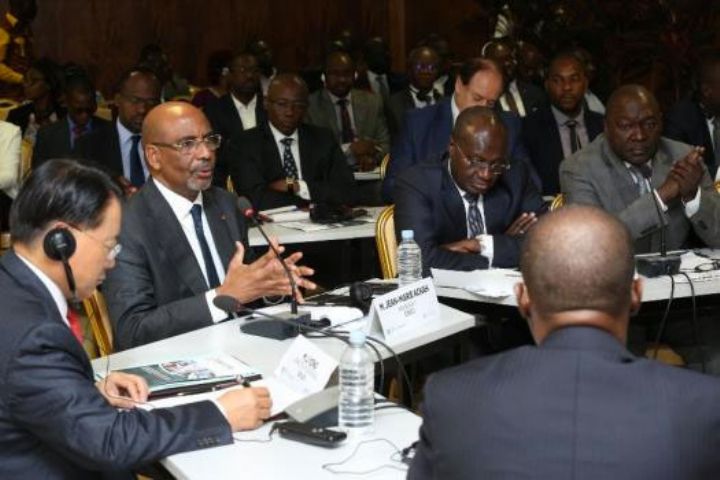 Industrialisation de la Côte d’Ivoire – Le sévère diagnostic de Jean Marie Ackah et des acteurs du secteur privé