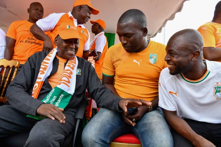 CAN 2019 : le premier ministre Ivoirien, Amadou Gon Coulibaly, à Treichville pour suivre le premier match des éléphants