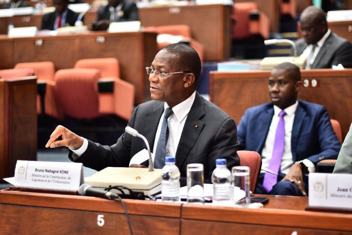 Le budget programme du ministère de la construction adopté au Sénat