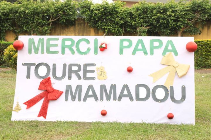 Noël 2019 à Daloa : Le Ministre Mamadou Touré donne le sourire à 1000 enfants