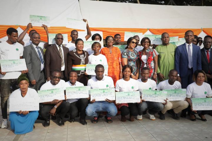 Financement de projets jeunes à Cocody Plus de 256 millions Fcfa pour 538 jeunes