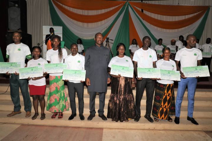 Région du Bélier et District de Yamoussoukro 1032 jeunes reçoivent plus de 390 millions de F Cfa
