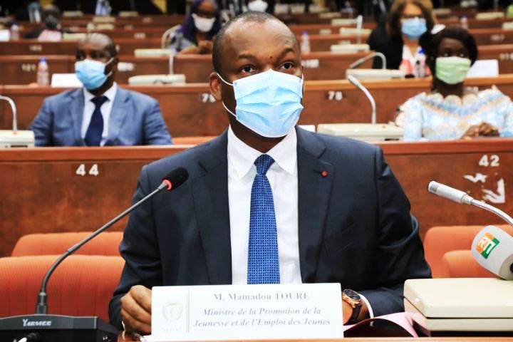 Covid-19/Emploi jeunes : Le ministre Mamadou Touré annonce un appui de 10 milliards de FCFA pour le secteur informel