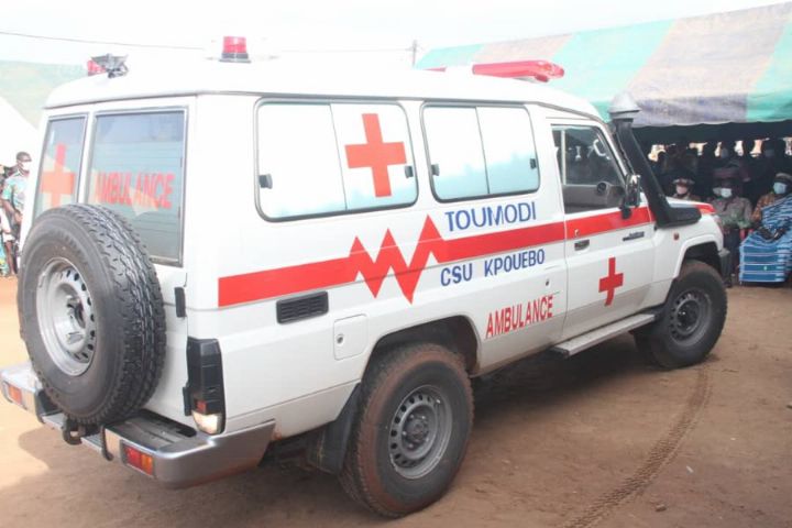 Toumodi : l’hôpital de Kpouébo a une nouvelle ambulance