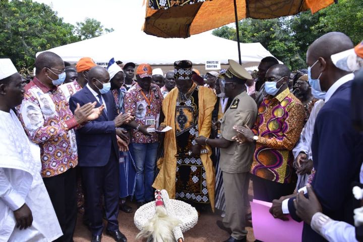 Intronisation du chef de village de Kouto