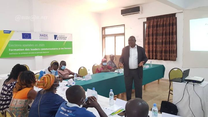 Côte d’Ivoire: des journalistes formés pour promouvoir la lutte contre les avortements clandestins