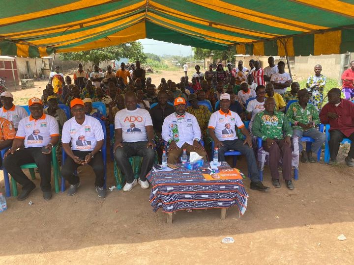 1 coup Ko du candidat Ouattara : Kinapara Coulibaly en phase avec les électeurs à Fronan