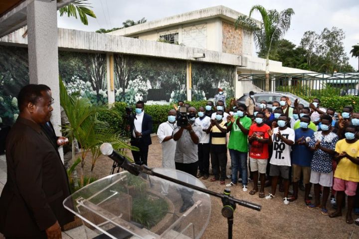 Côte d’Ivoire : Bédié met fin au Conseil national de transition et propose un dialogue national