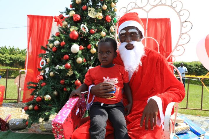Noël 2020 dans le Haut Sassandra : Mamadou Touré offre un Noël de rêve à 1000 enfants