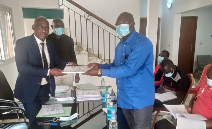 Région de la Nawa: le conseil régional attribue huit marchés publics à des entreprises