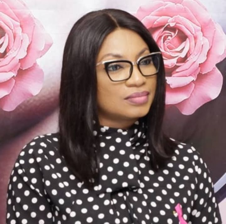 Les médias doivent dédramatiser l'information sur le cancer du sein (Pdte Echo Médias)