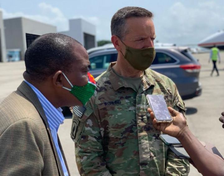 Coopération militaire:  Le commandant de la Southern European Task Force Africa visite l’Académie internationale de lutte contre le terrorisme de Jacqueville