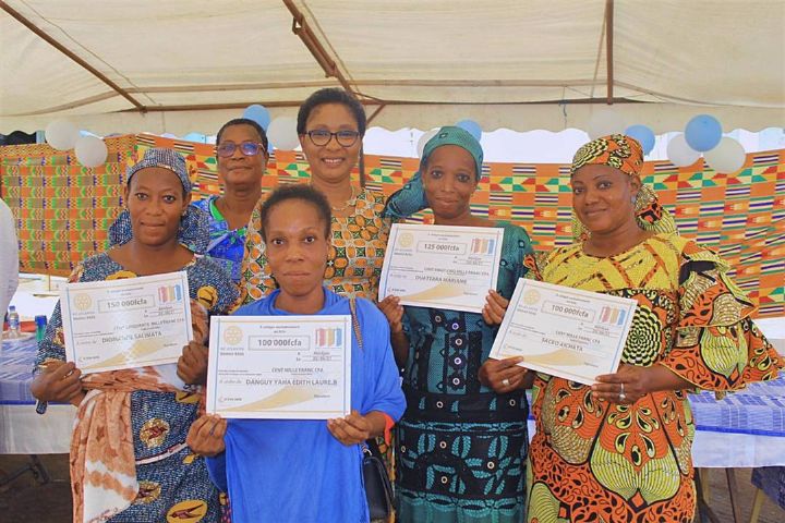 Entrepreneuriat féminin : 30 femmes bénéficient d’un financement grâce à l’ONG N’Demin et au Rotary