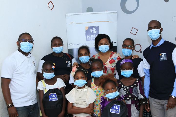 Rentrée scolaire 2020-2021: la Fondation Nsia offre des kits scolaires à plusieurs enfants