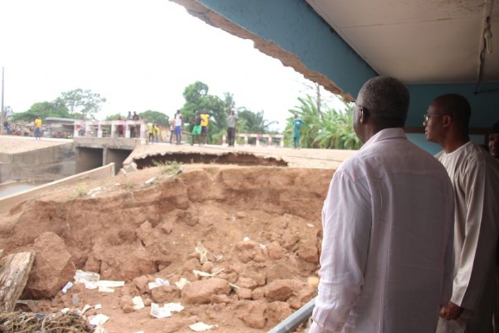 Inondation à Bouaké : Sidi Touré apporte son soutien aux familles endeuillées